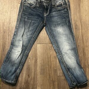 Rock revival capri’s